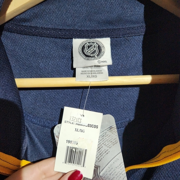 NWT NHL Navy and Yellow Sabres Quarter-Zip Pullover, Size XL - Picture 3 of 8